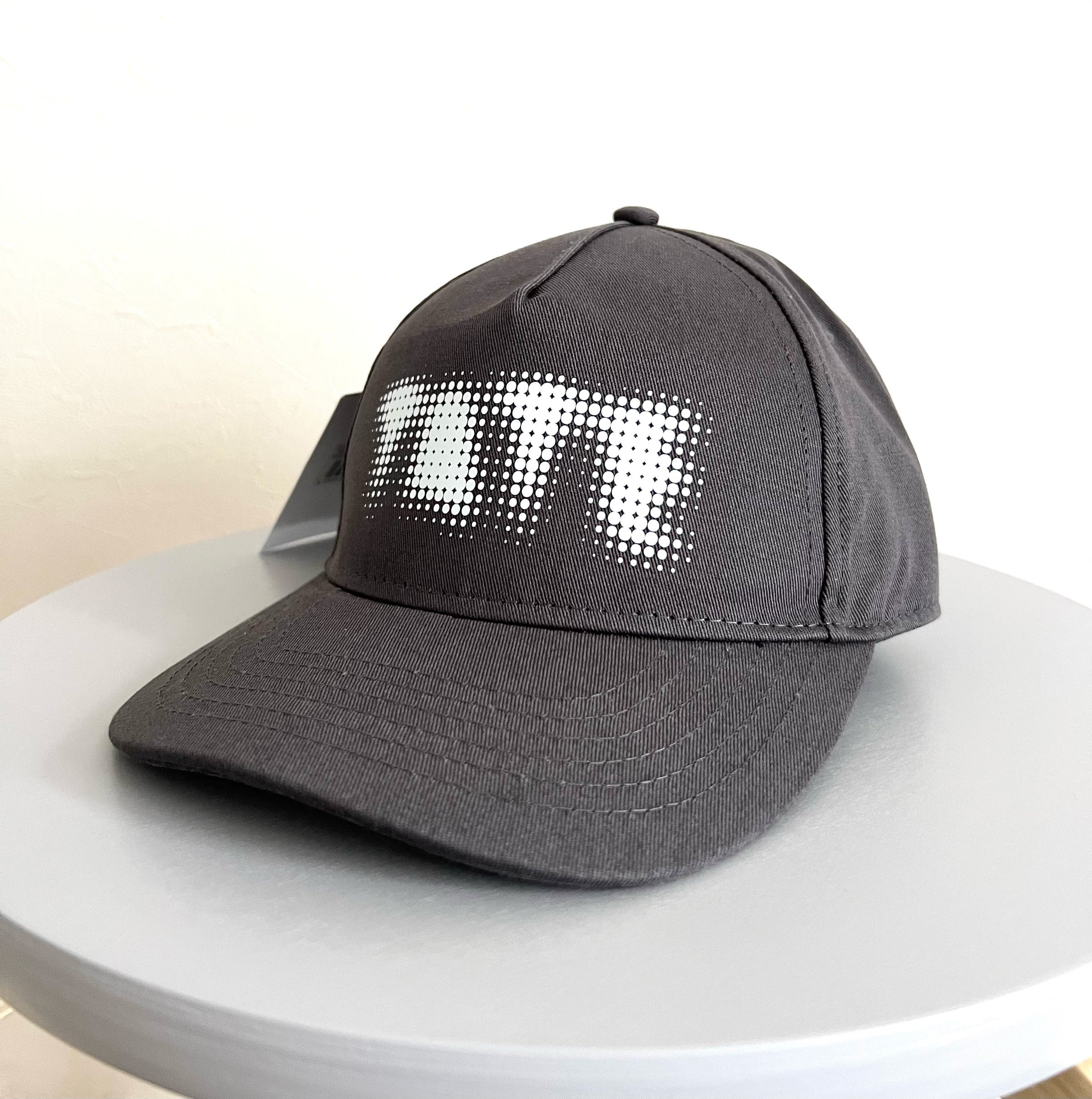 Tate logo Grey cap | someday