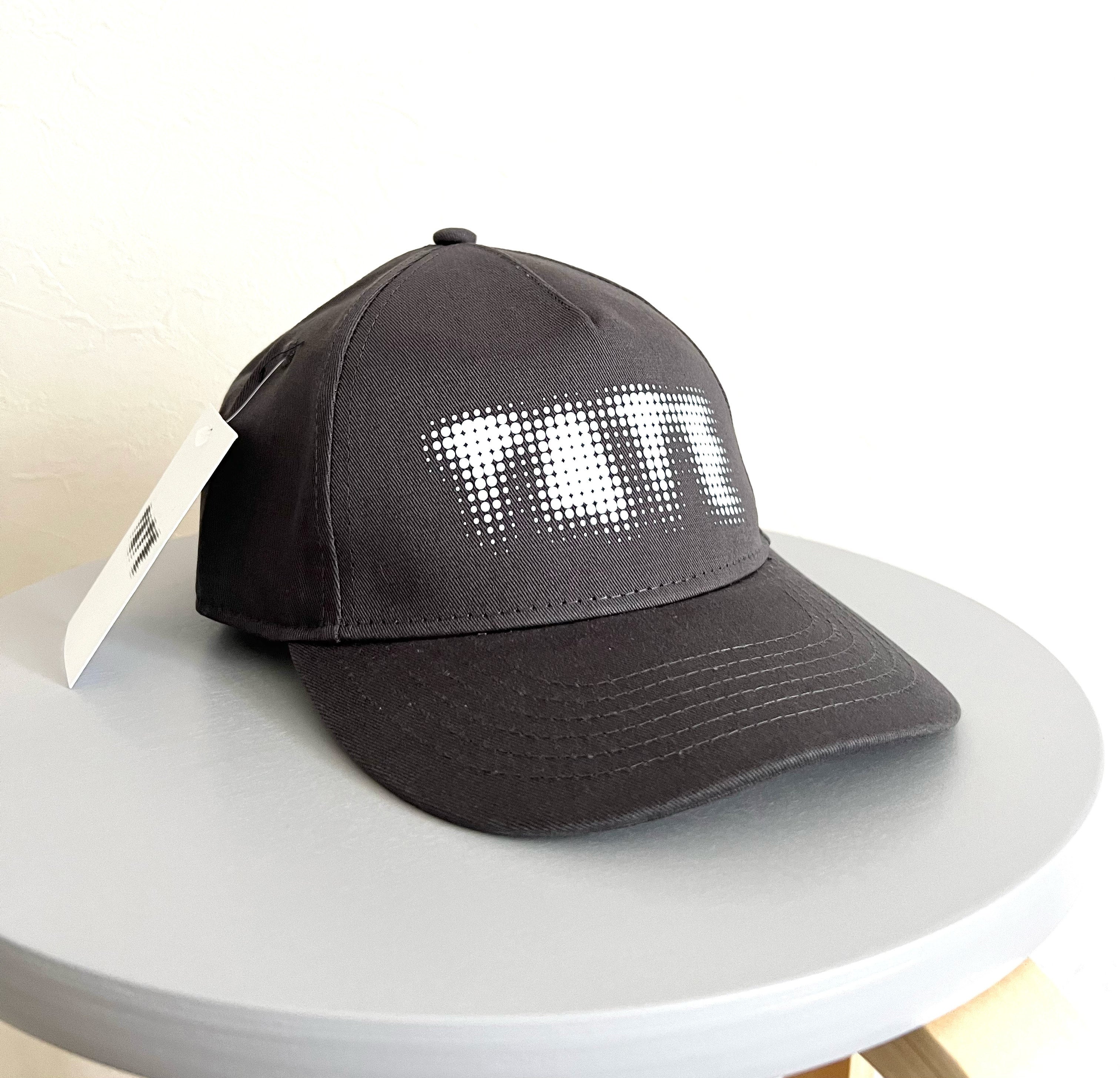DIR EN GREY キャップ Cap 【新品未開封】 刺繍CAP【 Beige/ Gray全2色 】 | ABEREI