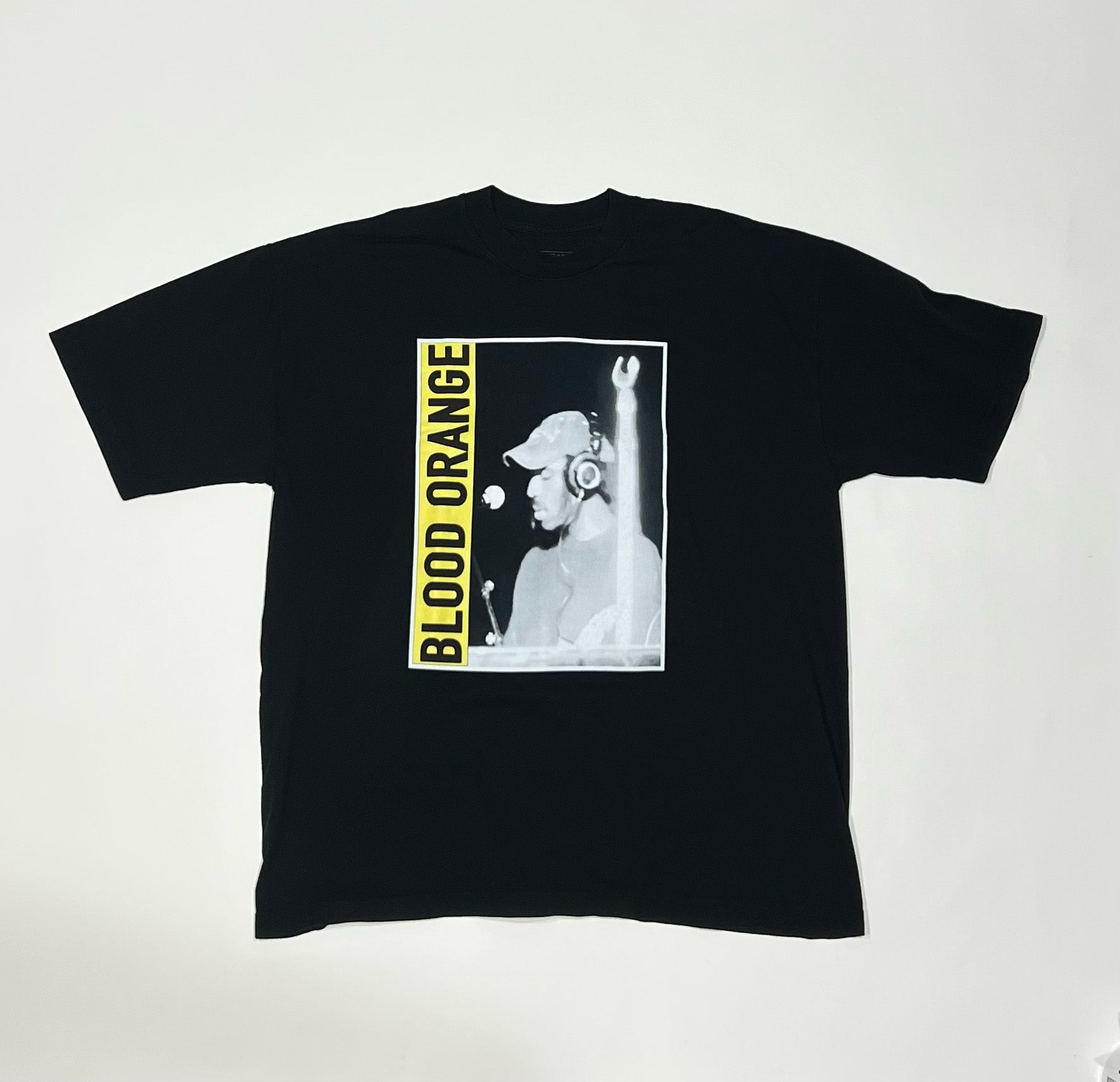 BLOOD ORANGE BIOTOP Tシャツ Booty-licious Blood Orange Label Tee Shirt – Big Beaver Brewing Cº ミュージシャン